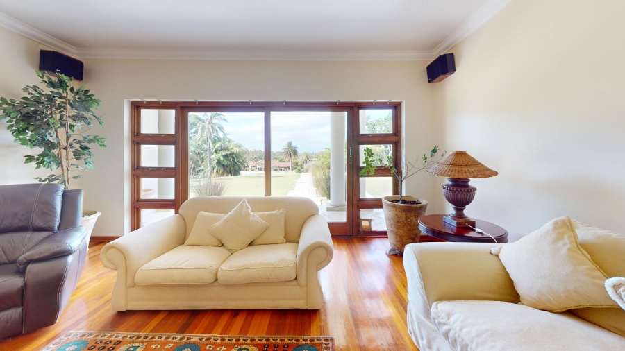 6 Bedroom Property for Sale in Walmer Heights Eastern Cape